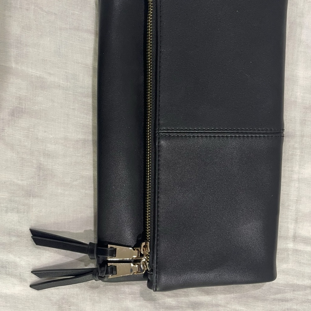 Kaari Blue Black Foldover Clutch Purse – Gold Hardware